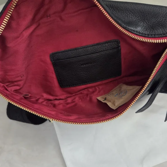 Hammitt Charles Medium Black / Gold - Picture 10 of 12